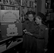 Girl Guides and Brownies Enter into a Photo Contest